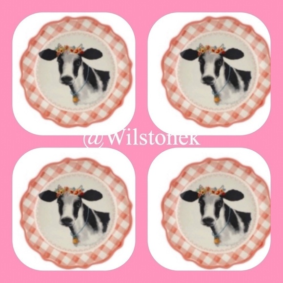 The Pioneer Woman set of four 7 inch Pink gingham Cow scalloped plates - Picture 1 of 7